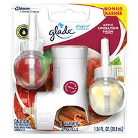 Glade Set of 4 Apple Cinnamon Oil Plugins Refills with 2 Bonus Warmers - Great for Keeping Your Home Smelling Great! (Apple Cinnamon)