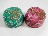 1 Green/1 Red Small Tower Buster Crystal Orgone Generator Energy Accumulator 528Hz/7.83Hz/Advance Harmonics Christmas X-Mas Gift (Red/Green Transparent)