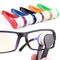 Mini Sun Glasses Eyeglass Microfiber Cleaner Spectacles Cleaner Brush Cleaning Tool(Random Color)
