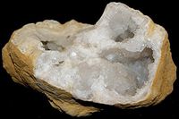 Quartz Raw Geode Crystal Piece Natural 130mm QG1819