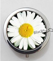 BlackKey White Daisy Flower Daisies Blossom 3-Compartment Decorative Pocket Gift Box Case Organizer for Pill, Color 1 -100