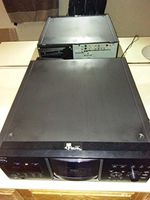 Sony DVP-CX985V 400 Disc Progressive DVD / SACD Player