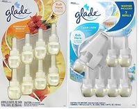 Glade Plugin Refills Variety Pack of 8 Hawaiian Breeze and 7 Clean Linen Refills + Warmer