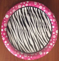 Color Paper Plates Round (9" Round-18 Count, Zebra)