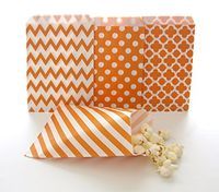 Orange Party Goody Bags (100 Pack) - Fall Birthday or Autumn Wedding Favors - Halloween Candy Buffet Paper Bags