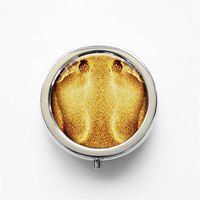 RhyNSky Footprints in The Sand Mini Portable Pocket Purse Pill Box Case Pillbox, 3 Compartments, Silvery, 147