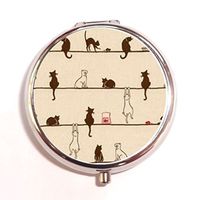 Cute Little Cat Family Custom Round Pill Box Tablet Medicine Pocket Purse Travel Pill Vitamin Decorative Box Case Holder