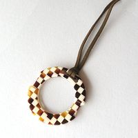 Dirocca Celluloid Magnifier Glass Necklace Magnifying Pendant Made in Japan - Circle, Brown