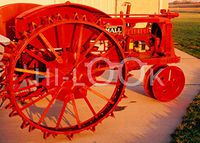 Hi-Look Microfiber Cleaning Cloth - Old Tractor, Iowa