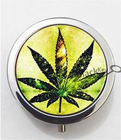 BlackKey Multicolor Marijuana Weed Leaf 3-Compartment Decorative Pocket Gift Box Case Organizer for Pill, Color 1-324