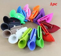 Tebatu Portable Loud-Speaker, Silicone Sound Soft Amplifier Horn Stand for iPhone 5 Color Randomly 10.8x4.5x4.5cm