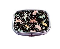 GDEE Cats and hearts Custom Fashion Stainless Steel Silver Pill box Western Tablets Tablet Holder Management Case Pocket or Wallet