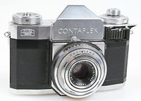 ZEISS IKON CONTAFLEX 35MM FILM CAMERA WITH ZEISS TESSAR 45MM F 2.8 LENS