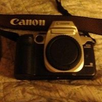 Canon EOS Elan IIe 35mm SLR Camera (Body Only)