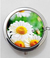 BlackKey White Daisy Flower Daisies Blossom 3-Compartment Decorative Pocket Gift Box Case Organizer for Pill, Color 1 -96