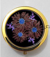 BlackKey Daisy Flowers 3-Compartment Decorative Pocket Gift Box Case Organizer for Pill, Color 2 -1552