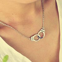 Fashion Jewelry Handcuffs Choker Pendant Necklace Women Valentines Day Woman Pretty Beautiful Bright For gift Simple Lovely Cheap Elegant Jewerly Womens