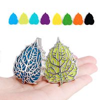 RoyAroma 2PCS Aromatherapy Essential Oil Car Diffuser Vent Clip Leaf Shape Locket with 8PCS Felt Pads