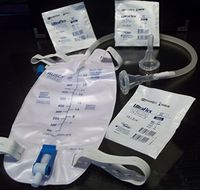 Complete Kit Urinary Incontinence One-Week, 7-Condom Catheters External Self-Seal 32mm (Intermediate), + Premium Leg Bag 1000ml Tubing, Straps & Fast and Easy Draining. by Ultraflex