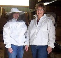 Beekeeping Zip Up Jacket with Round Hat/Veil (Large)