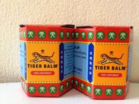 Tiger Balm Red Pain Relieving Rub Ointment Muscule Back Joint Neck Pain Relief 30g 1.05 Oz (Pack of 2 Jars)