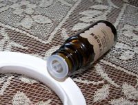 Totally Awesome Set of Ceramic Diffuser Ring & 1/2 Ounce NEW! Grapefruit & Mangosteen fragrance oil