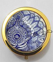 BlackKey Bohemian Pattern 3-Compartment Decorative Pocket Gift Box Case Organizer for Pill, Color 2 -2051