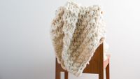 Arm Knitting: Make a Throw Blanket
