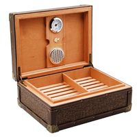 YUNFEILIU Cigar Humidification Box Brown Cedar Humidor with Digital Hygrometer and Crystal Humidifier Capacity is About 50