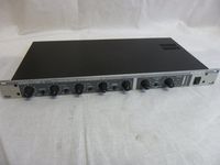 APHEX 722 Dominator II Precision Peak Limiter -Switchable Pre De-emphasis Stereo