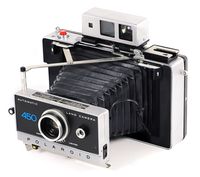 Polaroid 450 Instant Film Automatic Land Camera with Zeiss Ikon Viewfinder and Electronic Timer