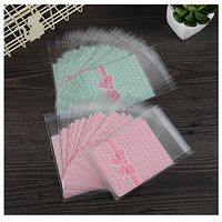 MAXGOODS 200Pcs Food Grade Cookie Candy Treat Bags Christmas Bowknot Dots Design Self Adhesive Biscuit OPP Plastic Bags for Cupcake Bakery Dessert Baking Gift Packaging Wrapper(Green&Pink)
