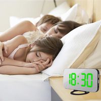 Yeefant High Sensitive Light Sensor LED Digital Alarm Clock With USB Port For Phone Charger Touch-Activited Snooze,Outlet Powered And Battery for Smartphone and Android Phone Charging,Green,EU Charger