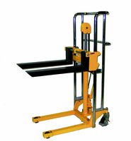 Wesco 272940 Value Lift with Handle, Polyurethane Wheels, 880-lb. Load Capacity, 47" Lift Height, 22-1/2" x 36"x 55"