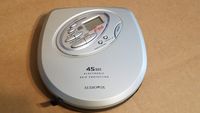 Audiovox 45 Second Electronic Skip Protection CD Player DM9913-45 Digital FM Radio
