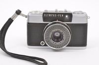 OLYMPUS PEN EES-2 35mm 1/2 FRAME CAMERA w/D.ZUIKO 30mm F2.8 LENS