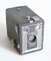 ART-DECO FILM CAMERA VINTAGE 1950S 620 FILM CAMERA
