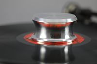 Hudson Hi-Fi BigBen Record Weight Stabilizer with Protective Leather Pad - 13-Ounce Vinyl Turntable Weight - Durable & Stylish LP Stabilizer - Fits on Any Turntable - Chrome