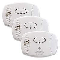 First Alert Plug-In Carbon Monoxide Detector with Battery Backup, 3-Pack, CO605