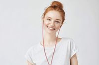 Skooob Tangle Free Earbud Covers - Knot Free Cable Protector - Stylish Earphone Covers (Fire Red)