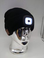 iTuke - Stylish Beanie with LED Light & Bluetooth Speakers