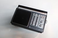 GE General Electric Vintage 4 Band TV Sound Wb/am/fm Receiver Radio 7-2945A