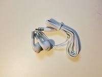 Disposable White Earbuds 5 Pack for iPhone 7, iPhone 6, iPhone 5, iPhone 4, iPhone 3, iPod, MP3, MP4
