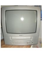 Toshiba MV 13N3 - 13" CRT TV with built-in VCR