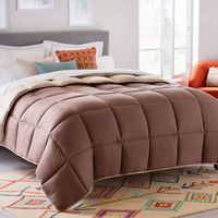 LINENSPA LS70FFSAMOMICO All-Season Reversible Down Alternative Quilted Comforter - Corner Duvet Tabs - Hypoallergenic - Plush Microfiber Fill - Box Stitched - Machine Washable - Sand / Mocha - Full
