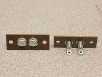 Vintage 2 Terminal Phenolic Speaker Screw Strips HHS-872 (Qty 100)