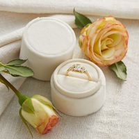 Velvet Ring Box Pearl, Round Shape, Engagement Ring Box, Ring Bearer Box, Wedding Ring Box, Wedding Photo Shoot, Engagement Photo Shoot, Bridal Gift