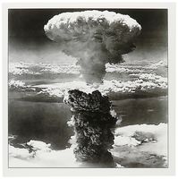 3dRose image of real photograph of nagasaki bomb going off - Greeting Cards, 6 x 6 inches, set of 12 (gc_171574_2)