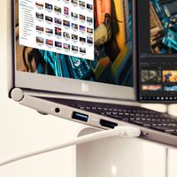 LG gram Thin and Light Laptop - 17"  (2560 x 1600) IPS Display, Intel 8th Gen Core i7, 16GB RAM, 512GB SSD, up to 19.5 Hour Battery, Thunderbolt 3 - 17Z990-R.AAS8U1 (2019), Dark Silver