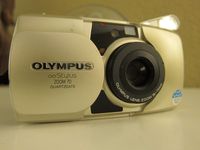 Olympus Infinity Stylus Zoom 70 QD Camera